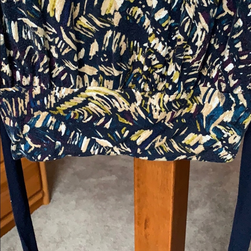 Liz Lange Maternity Print Top with Belt Size Small - Picture 4 of 7
